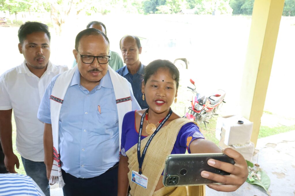 মিৰি জীয়ৰী মহাবিদ্যালয়